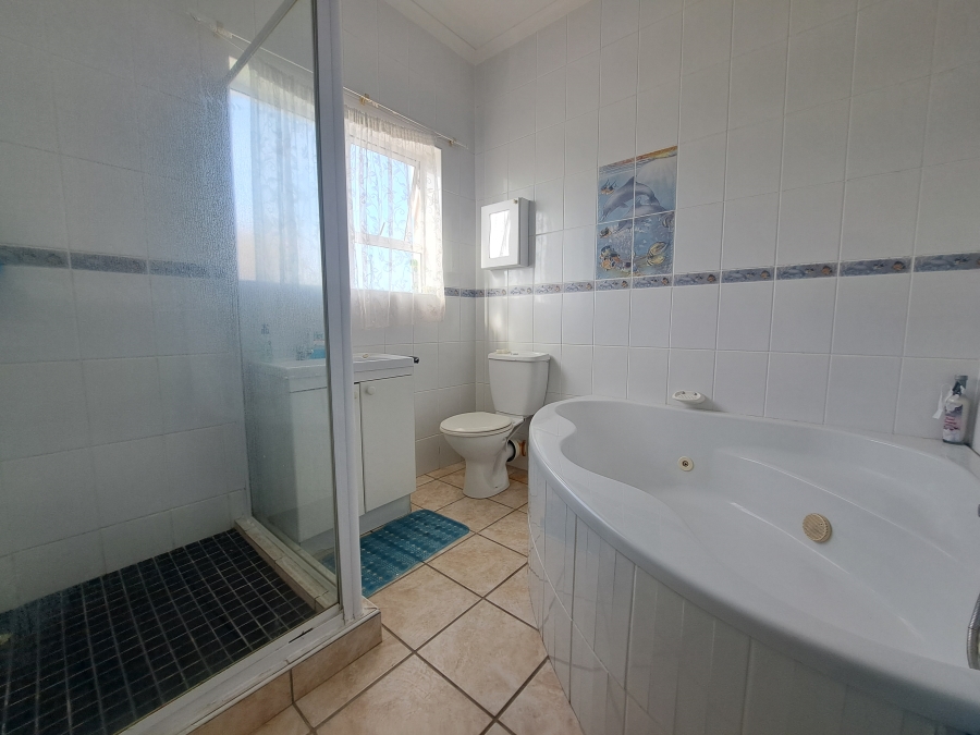 3 Bedroom Property for Sale in Myburgh Park Western Cape